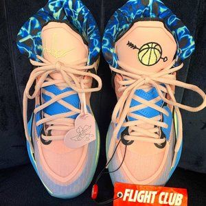 Nike Kyrie Infinity (Valentine's Day) Men's Size 7